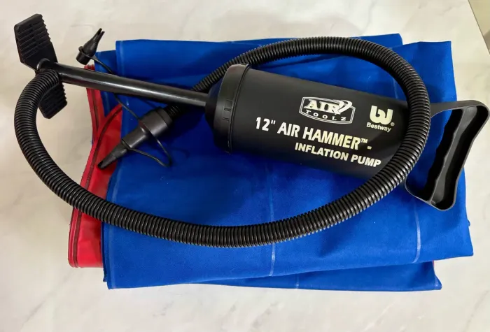 Colchão Inflável Bestway de Solteiro + Bomba Manual 12 Air Hammer.