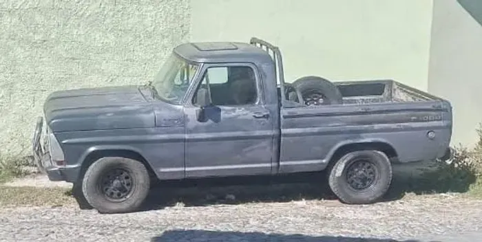 Vendo caminhonete F-1000