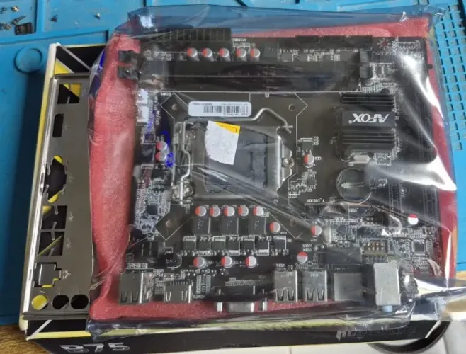 Placa mãe 1155 H61 para CPUs Intel 2ª e 3ª Geração