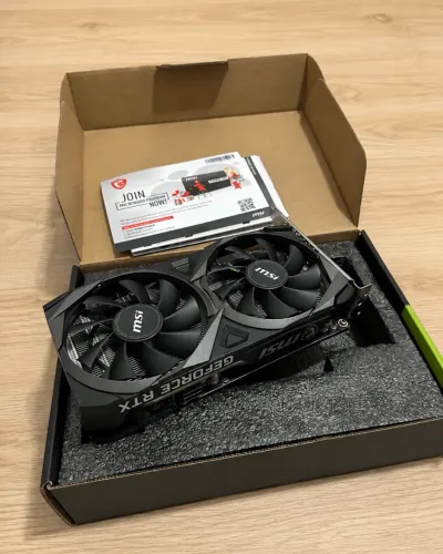 Placa de Vídeo RTX 3050 8GB (não é 6gb igual outros anúncios) - Na Caixa quase nova.