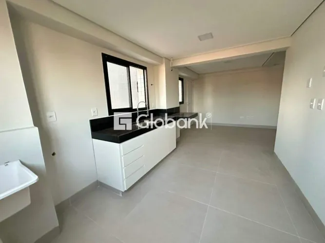 Aluguel de apartamento no Centro em Montes Claros-MG, 03 Quarto(s)