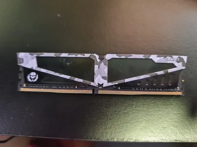 Memória RAM 8GB 3000mhz T-Force Vulcan