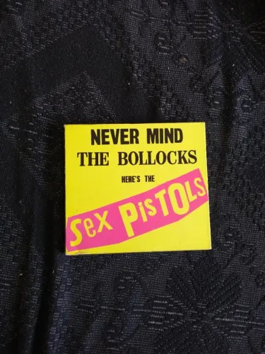 CD Sex Pistols Never Mind the Bollocks Heres The Sex Pistols CD Duplo