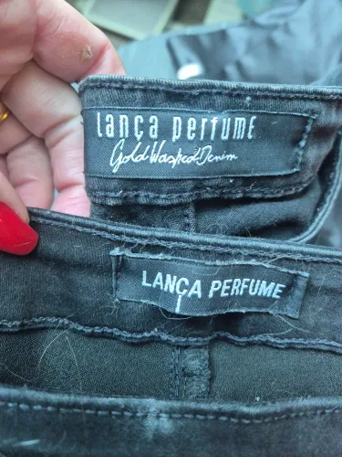 Lote de roupas femininas