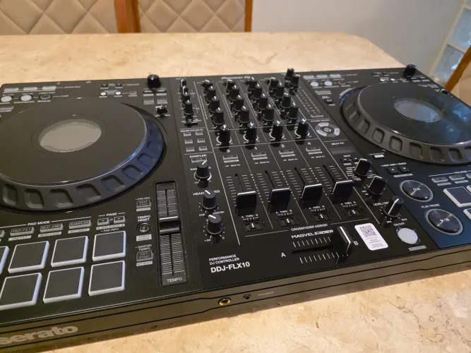 Controladora Pioneer DDJ FLX-10