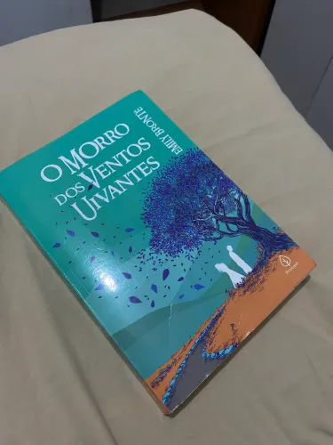 O morro dos ventos uivantes