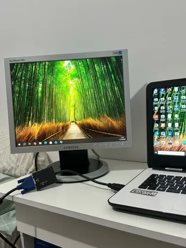 Monitor Samsung SyncMaster 540N - Funcionando