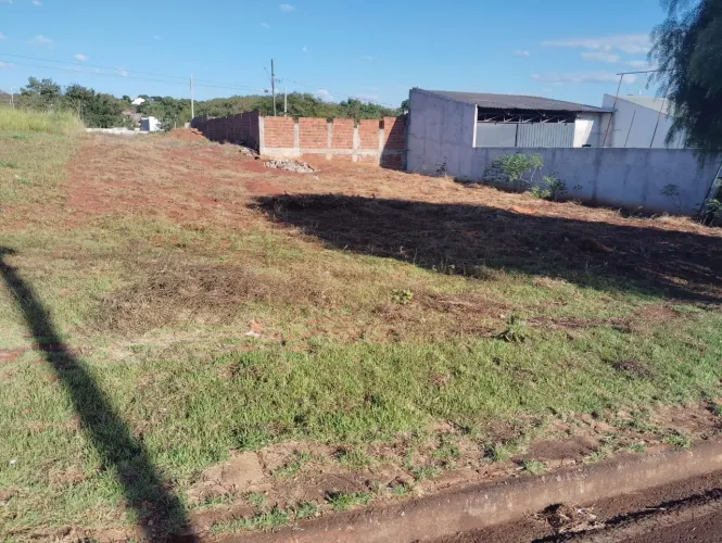 Terreno 300m2 - Residencial Iguatemi
