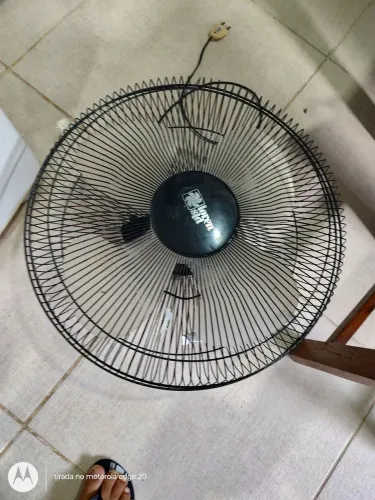 Ventilador de 50 cm e cafeteira
