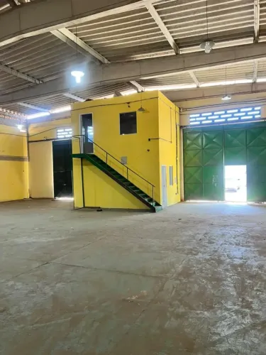 Imóvel para aluguel possui 800 metros quadrados em Turu - São Luís - MA