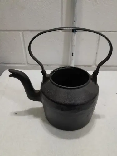 Chaleira de Ferro Fundido