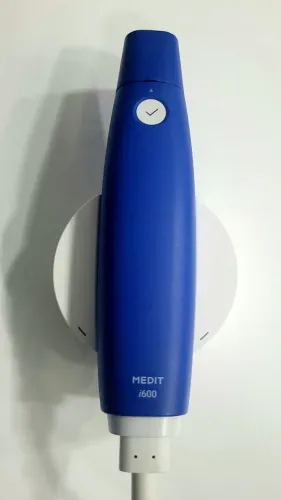 Scanner intraoral Medit i600