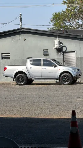 Mitsubishi L200 Triton HPE 3.2 CD TB Int.diesel AUT 2013