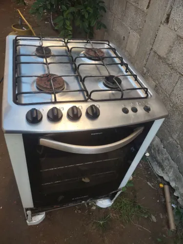 Fogão Eletrolux 4 queimadores funcionando perfeitamente tudo no automático e revisado 