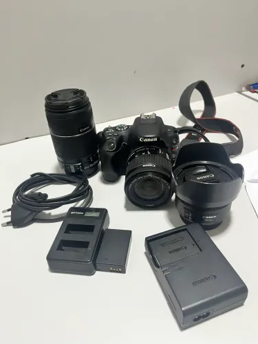 CÂMERA CÂNON SL2 com 3 lentes