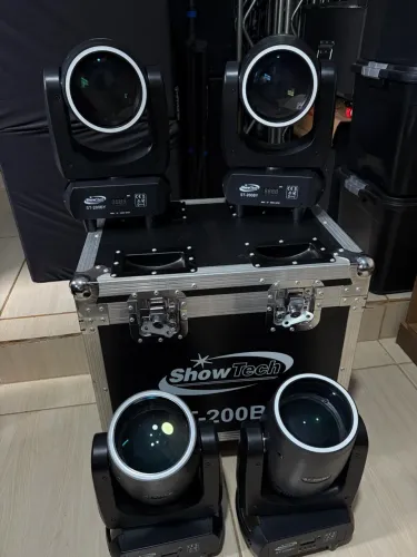 4 Moving 200w