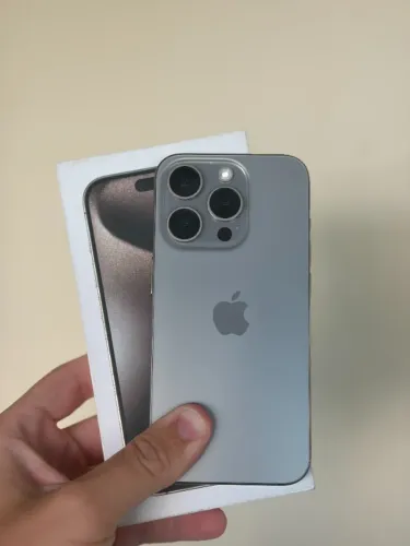 iPhone 15 Pro 256GB Natural Titanium - Bateria 100% - Com Caixa - Cartao ate 18x