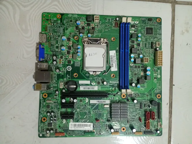 Placa-mãe Lenovo iH81m liga 1150 excelente estado de conservação