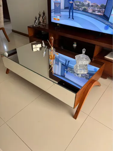Mesa de centro espelhada