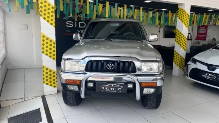 Toyota Hilux CD SRV 4X2 3.0 8V 90cv Diesel 2003