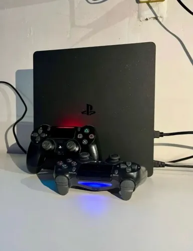 Ps4 1tb + controles