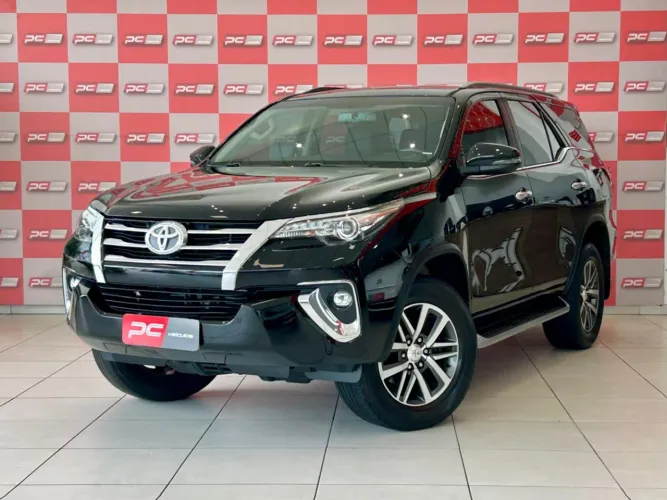 Toyota Hilux SW4 SRX 4X4 2.8 TDI 16V Dies. Aut. 2019