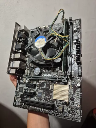 Kit pc i3 H110m + 4gb Ddr4