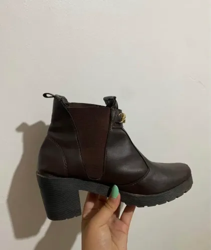 Bota cano curto