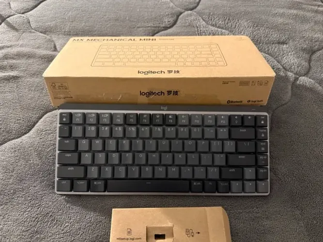 Teclado Mecânico Sem Fio Logitech MX Mechanical Mini 