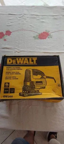 Serra Tico-tico DeWalt DW300