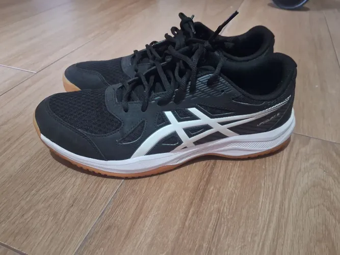 Tênis Asics número 43