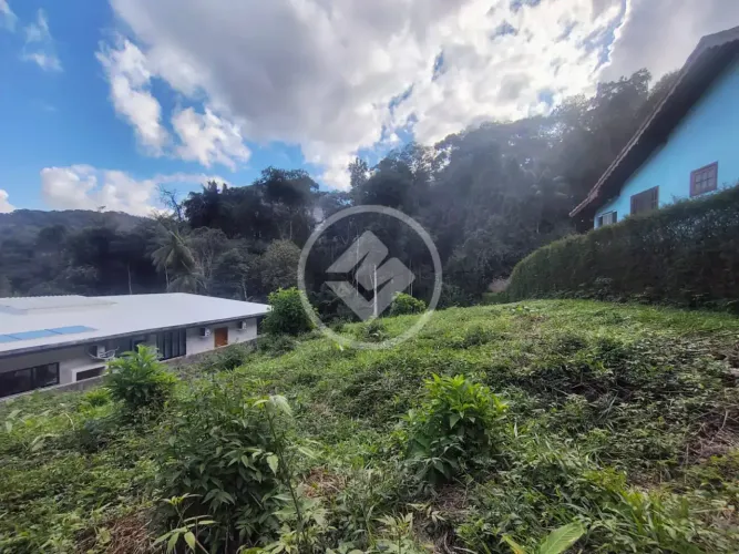Terreno à venda dentro de condomínio, R$ 215 mil em Vargem Grande/Teresópolis- RJ. codigo: