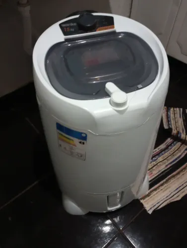 Vendo centrífuga semi-nova