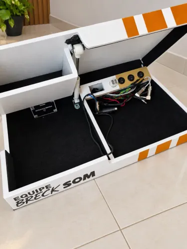 CASE PARA SOM AUTOMOTIVO À VENDA
