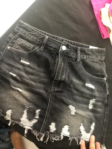 Roupas semi novas 