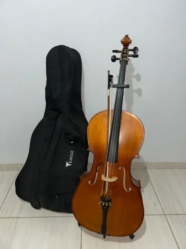 Violoncelo Eagle CE 300 4/4