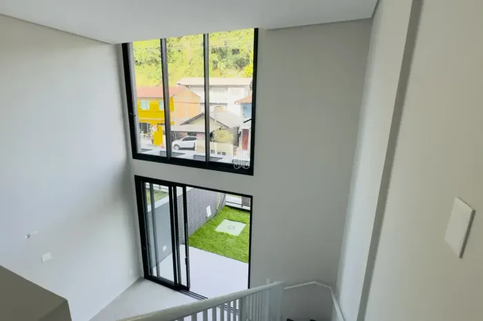 Apartamento garden e duplex de 1 dormitório com vaga de garagem em Jurerê- Floriabópolis-S