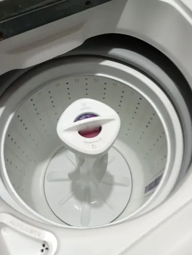 Máquina de lavar para retirada de peças