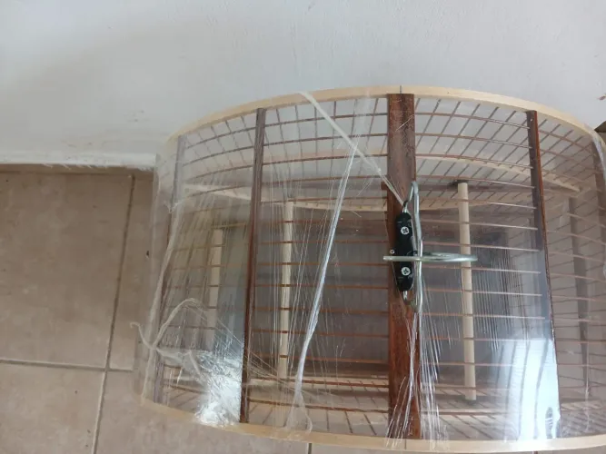 Vende-se gaiolas 