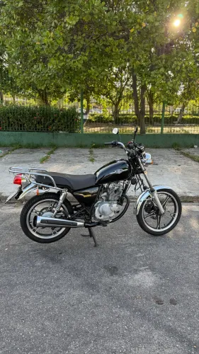 Suzuki Intruder 125 2013