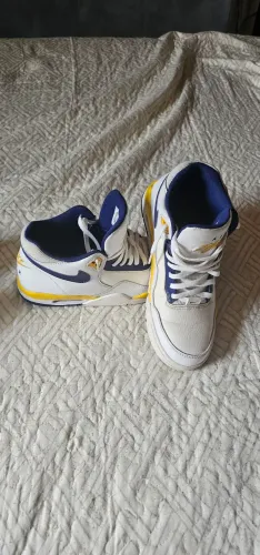 Tênis Nike Flight Legacy N41