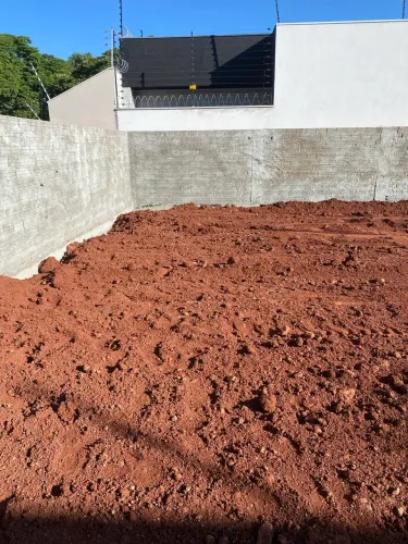 Terreno 600m2 - 15m x 40 m - Zona 4 Maringa
