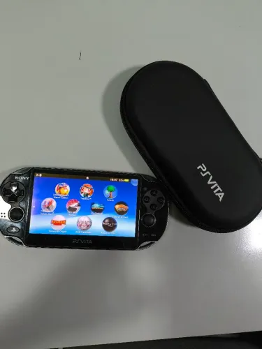 PS Vita Oled 32gb - Ótimo estado