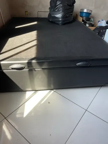 Base baú da cama box com apenas 3 meses de uso comprei na ortobom e paguei 900$ na mesma.