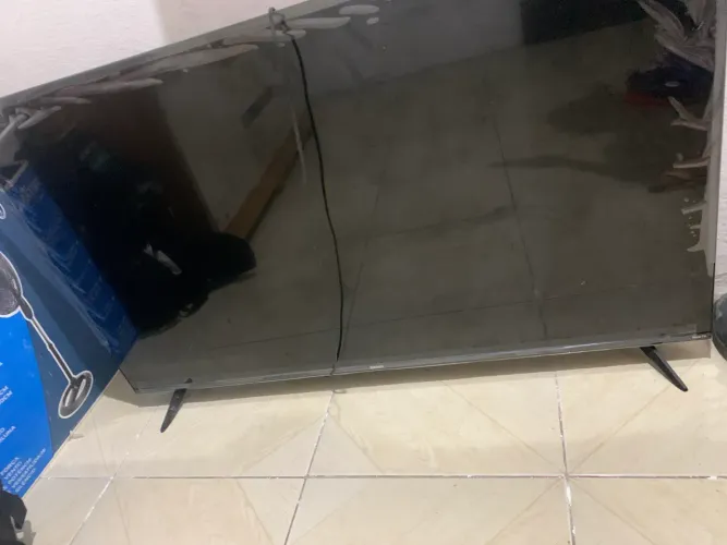 Tv semp 55 polegadas tela queimada venda para retirada de peças 