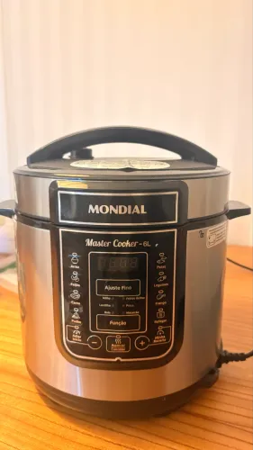Panela de Pressão Elétrica 6L Mondial Master Cooker PE60 Preta Inox 127V
