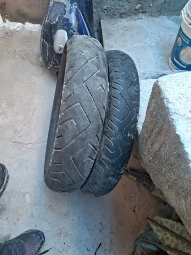 Tanque suzuki yes. Pneus frisados para fazer ,twizter.