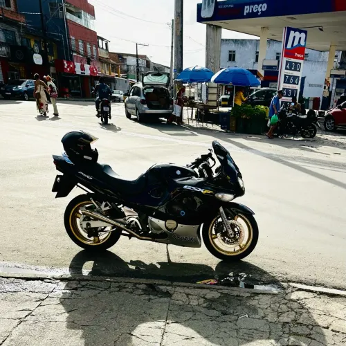 Vendo a mais zerada gsx 750f