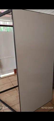 Mesa 1.80. Por 80. Pé de ferro