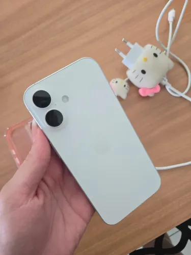 iPhone 16 branco